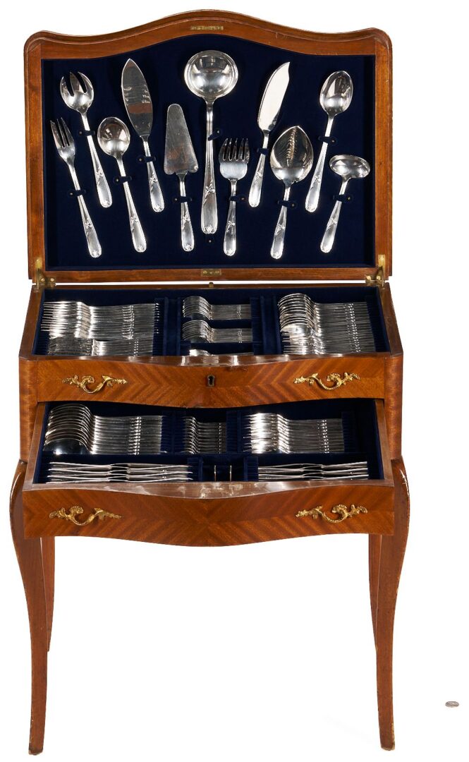 Lot 657: 156 pcs. Christofle Silverplate Flatware in Fitted Silver Table