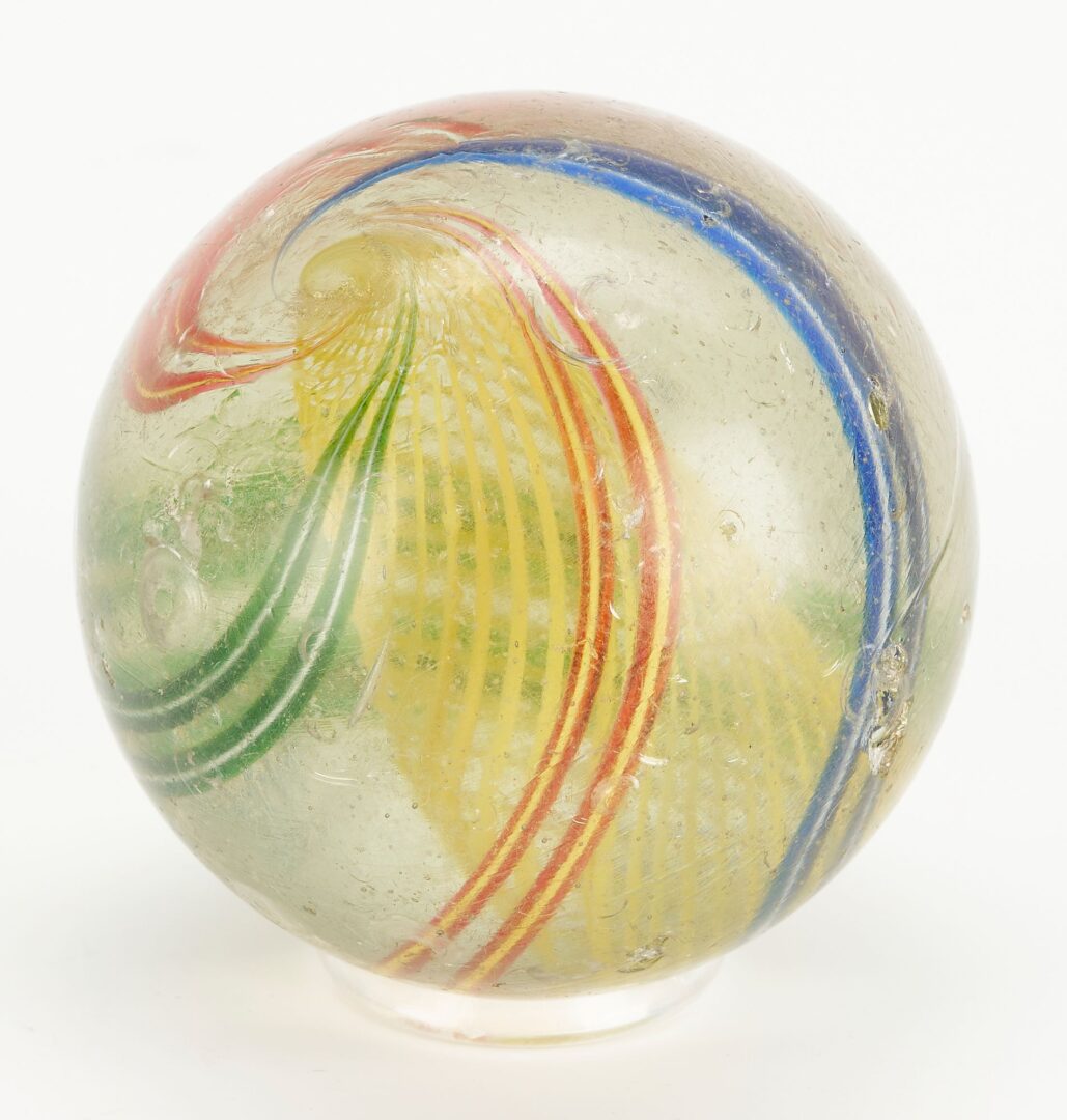 Lot 670: 6 Large Transparent Swirl Marbles, incl. 3-Stage