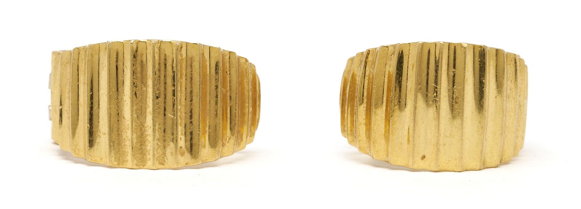 Lot 735: 18K Gold Italian Designer Hoop Earrings