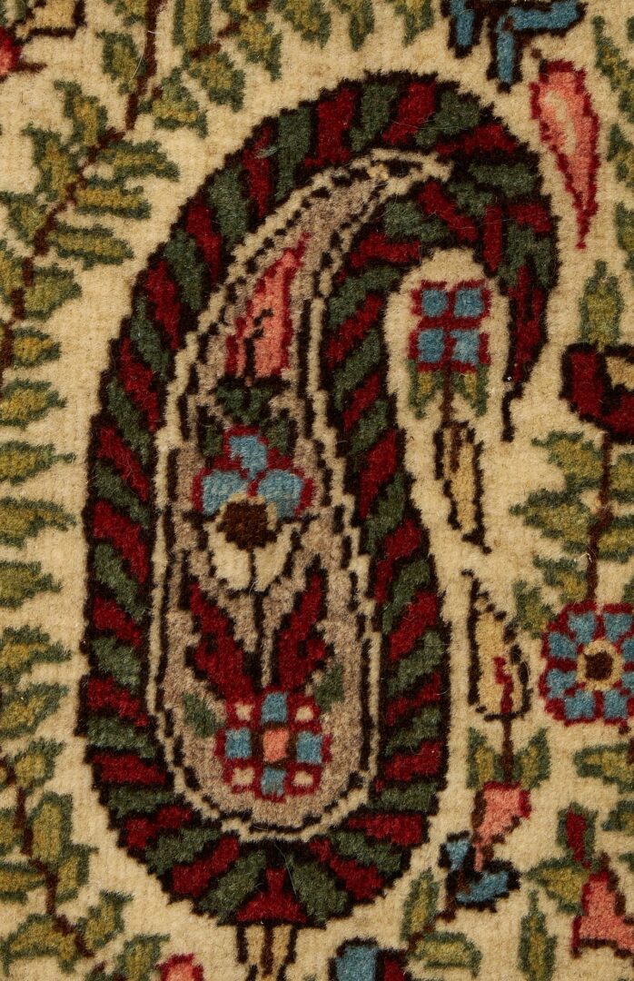 Lot 815: Persian Kerman or Kirman Rug / Carpet, 6' 7" x 4' 5"