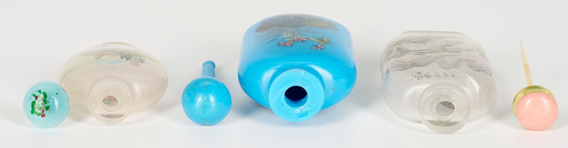 Lot 872: 3 Chinese Snuff Bottles, incl. Reverse Painted