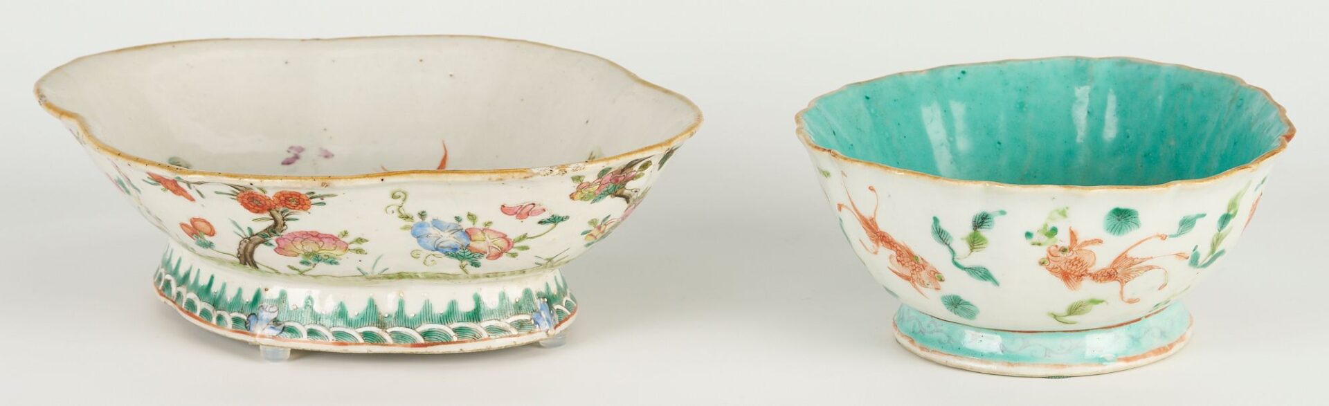Lot 881: 4 Chinese Famille Rose Porcelain Items