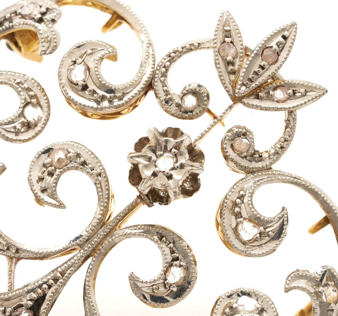 Lot 959: Gold, Platinum, & Diamond Brooch