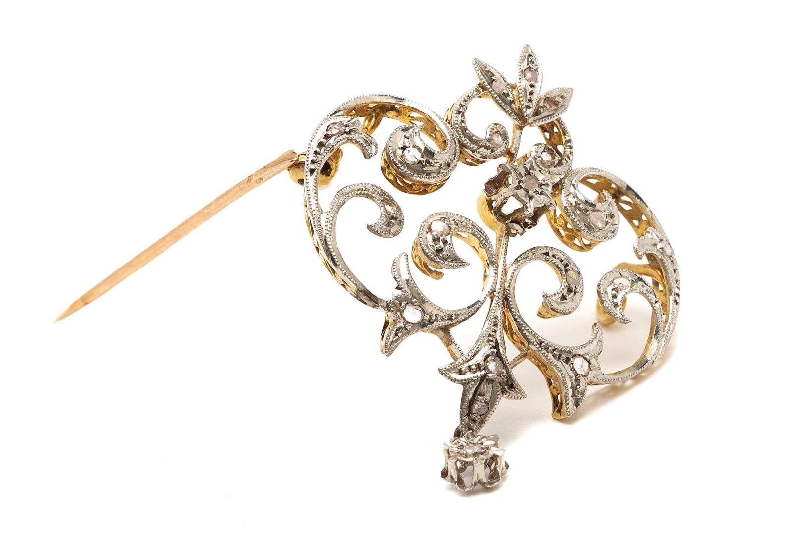 Lot 959: Gold, Platinum, & Diamond Brooch