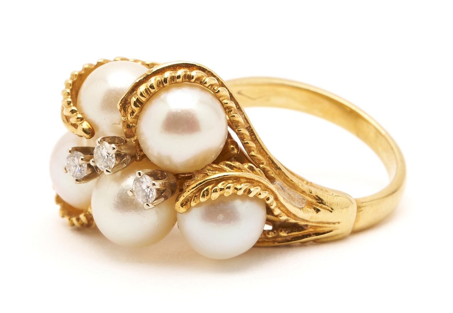 Lot 961: 18K Gold, Pearl & Diamond Ring