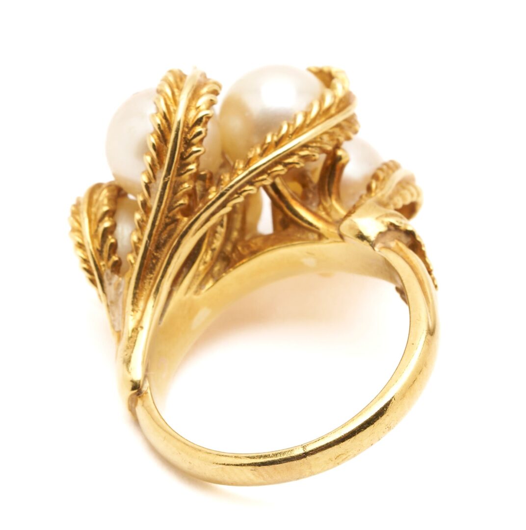 Lot 961: 18K Gold, Pearl & Diamond Ring