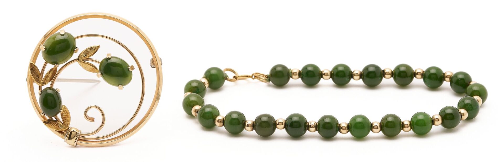 Lot 973: Jade & 14k Necklace, Bracelet & Brooch