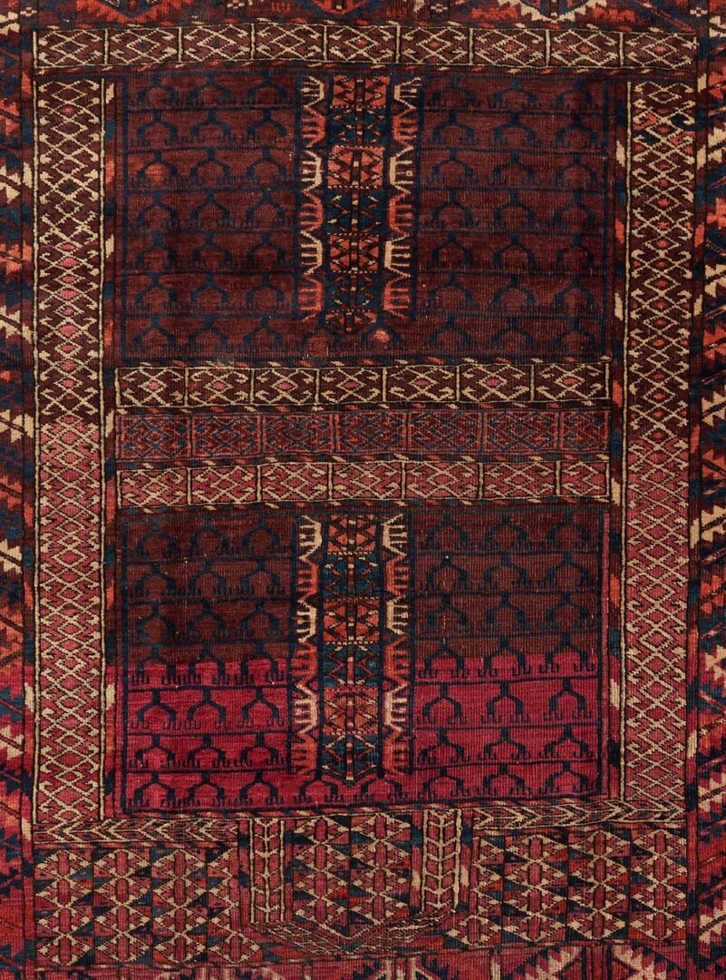 Lot 986: Antique Tekke Turkmen Ensi Rug, 4'ÃÂ 5"ÃÂ x 4'ÃÂ 1"