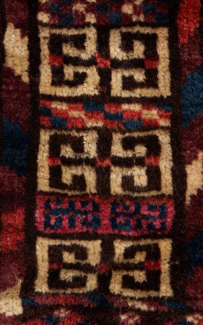 Lot 986: Antique Tekke Turkmen Ensi Rug, 4'ÃÂ 5"ÃÂ x 4'ÃÂ 1"