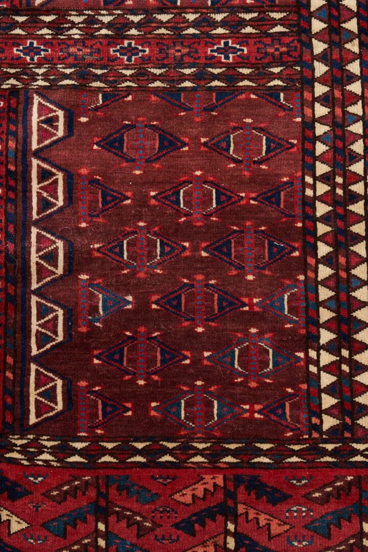 Lot 988: Antique Yomud or Yomut Turkmen Ensi