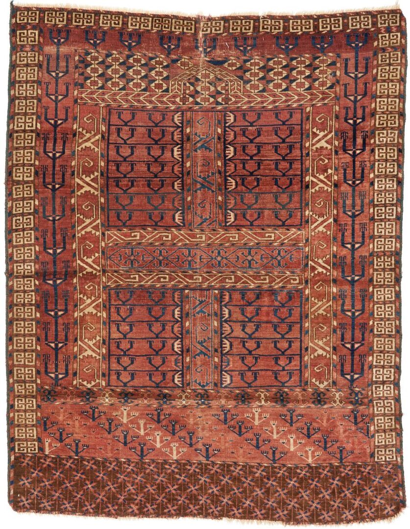 Lot 992: Antique Turkmen Tekke Ensi Rug