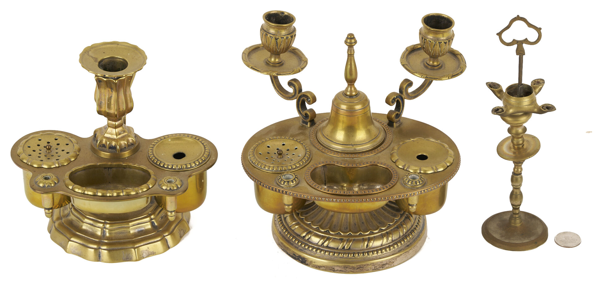 Lot 1015: 2 Antique Brass Inkwells plus Oil Lamp