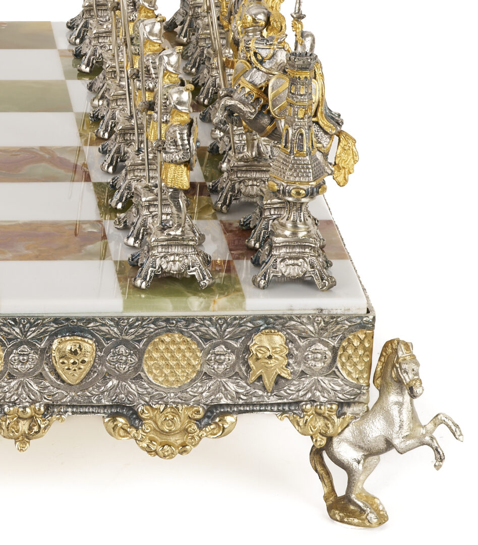 Lot 101: Giuseppe Vasari Scacchiera Bizantina Chess Set