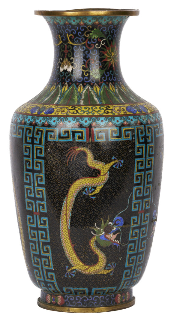 Lot 1053: 4 Chinese Cloisonne Vases plus 2 Bowls