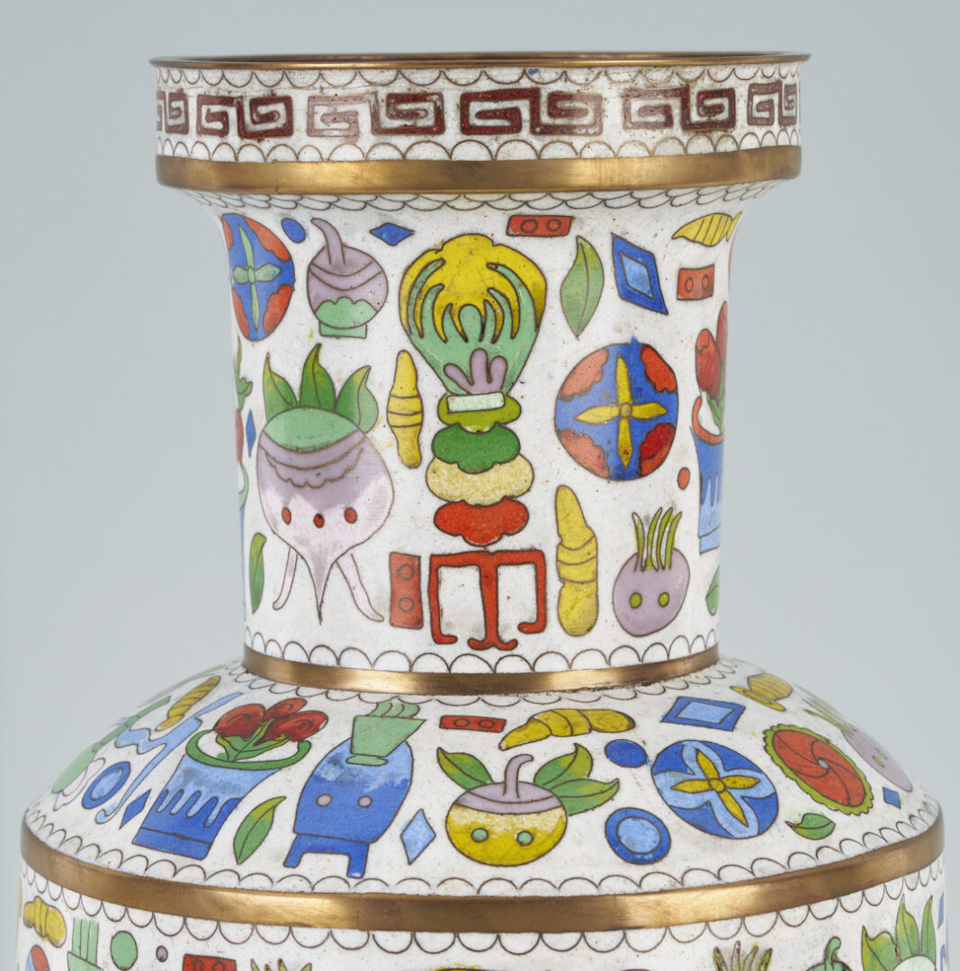 Lot 1058: Chinese Cloisonne Vase, Precious Objects Decoration