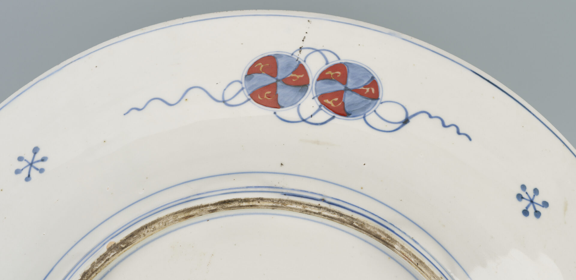 Lot 1062: 2 Japanese Imari Chargers