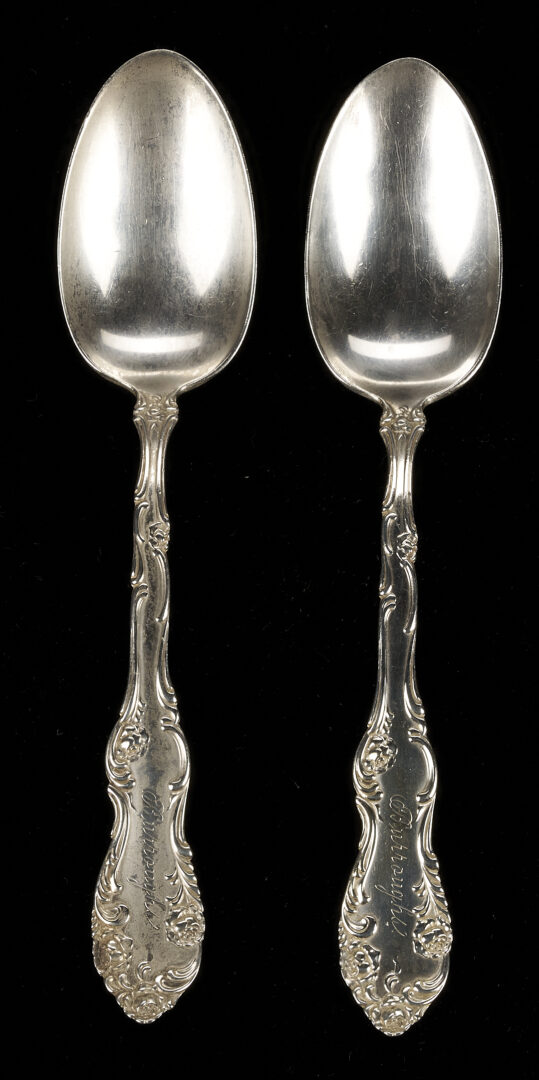 Lot 1075: 20 pcs Towle Floral Sterling Silver, Old English Pattern