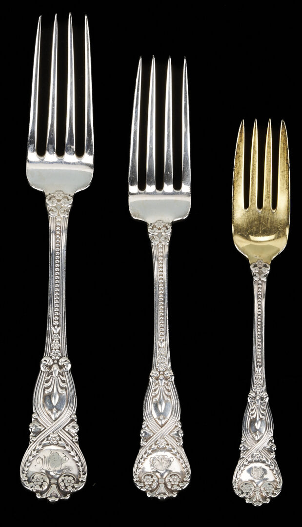 Lot 1083: Tiffany Sterling 9 pc Place Setting, St. James