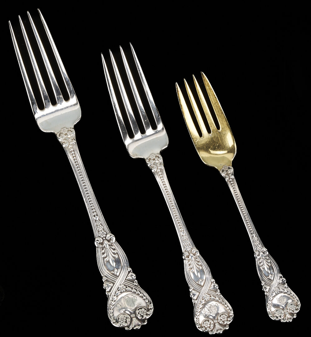 Lot 1083: Tiffany Sterling 9 pc Place Setting, St. James