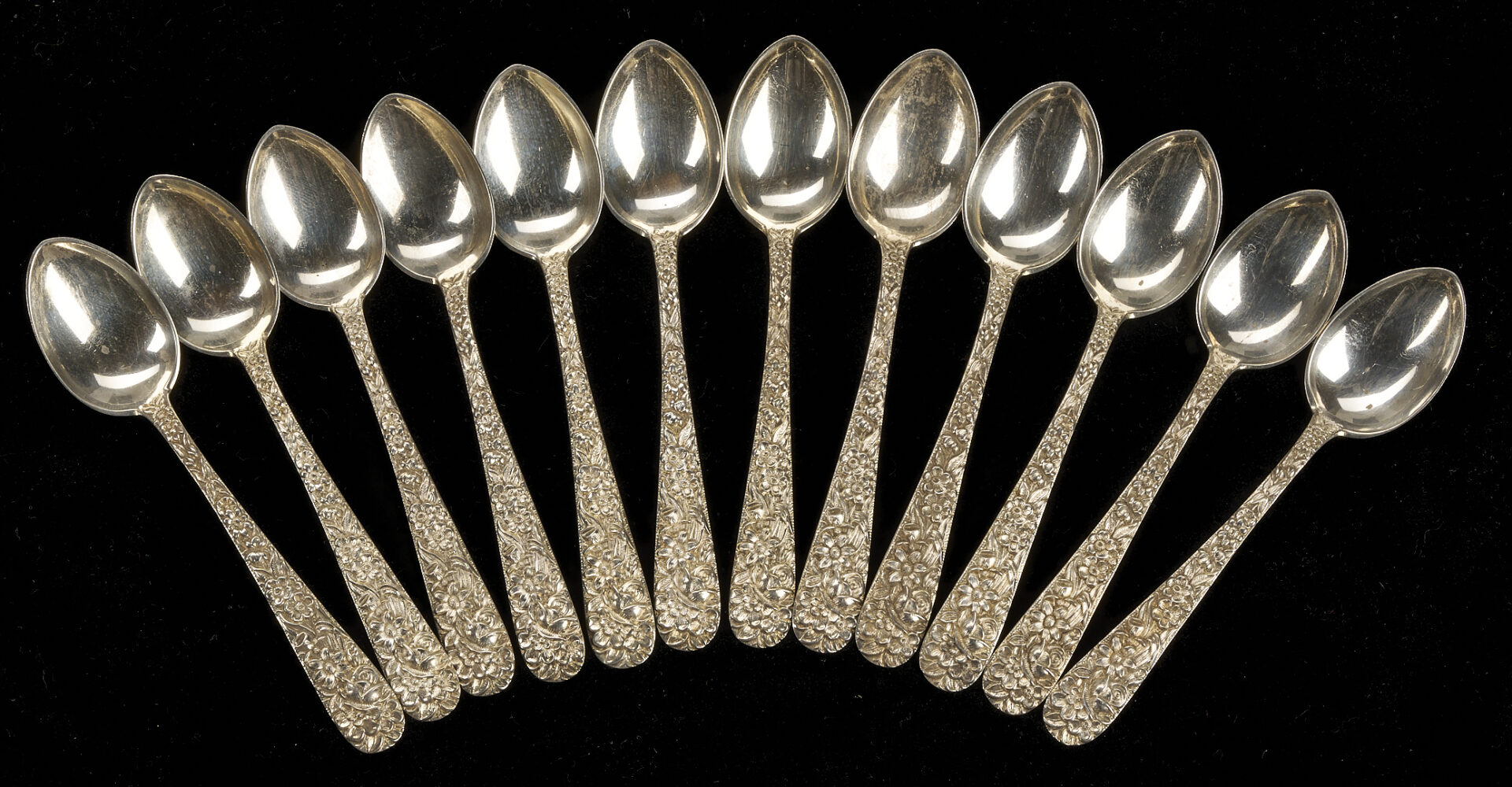 Lot 1089: 26 pcs Sterling Flatware: Tiffany, Kirk, Reed & Barton