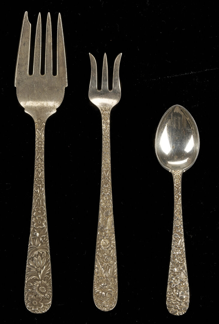 Lot 1089: 26 pcs Sterling Flatware: Tiffany, Kirk, Reed & Barton