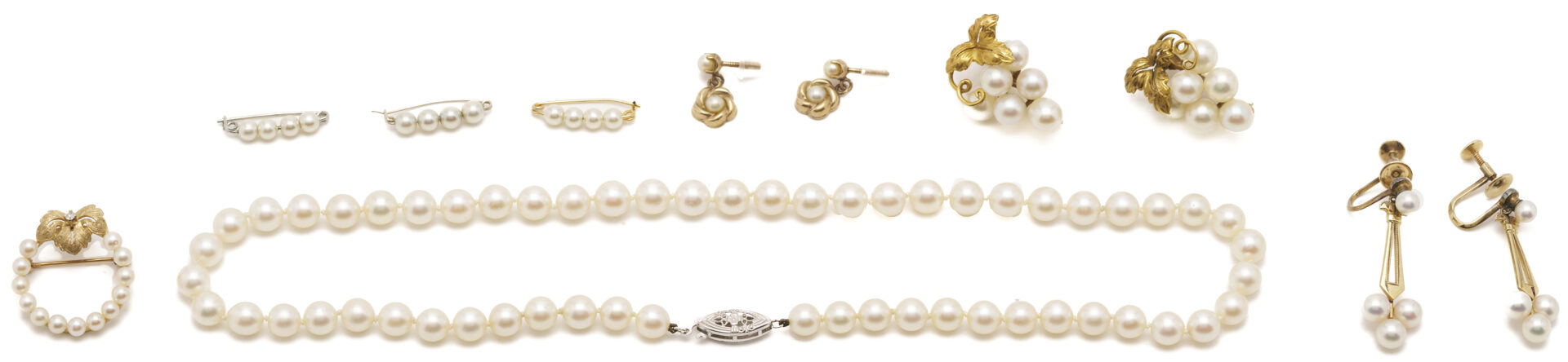 Lot 1097: 7 Ladies' Gold & Pearl Jewelry items, incl. Mikimoto Pearl Earrings