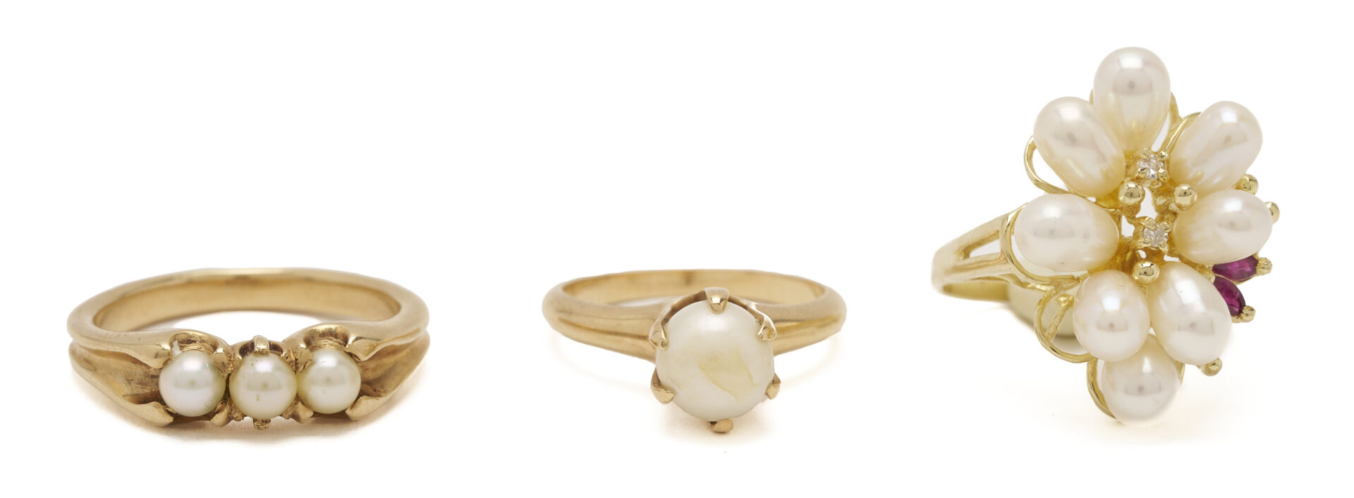 Lot 1099: Three (3) 14K Gold & Pearl Rings