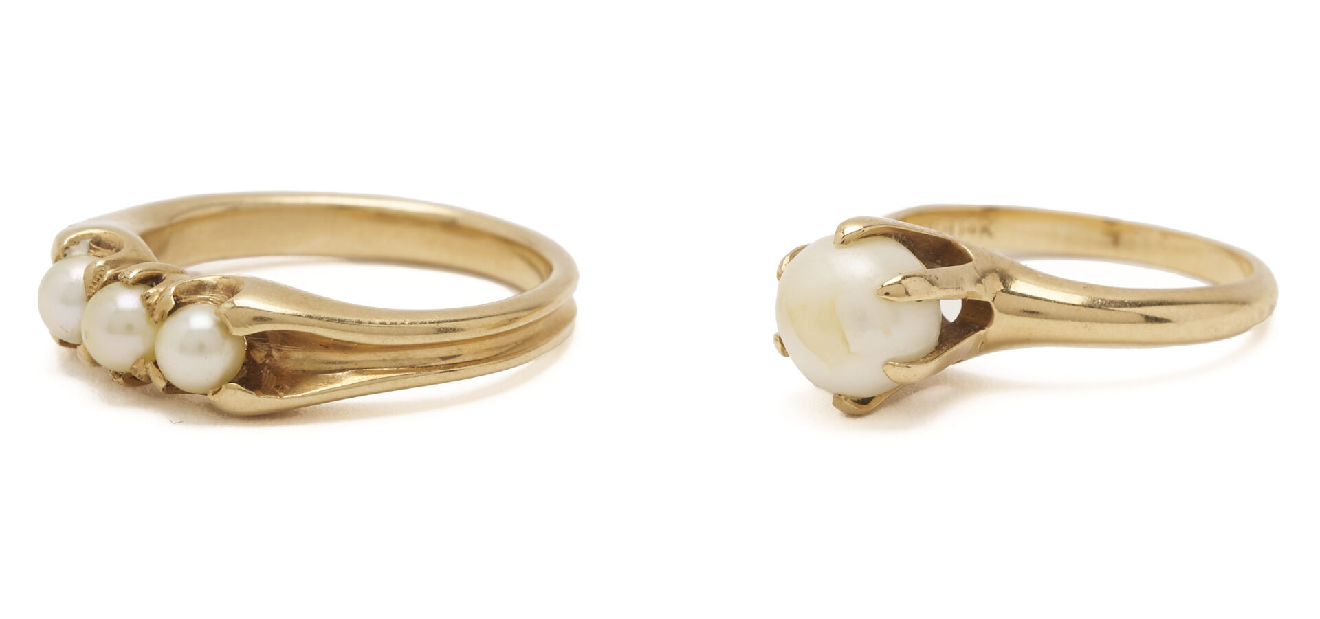 Lot 1099: Three (3) 14K Gold & Pearl Rings