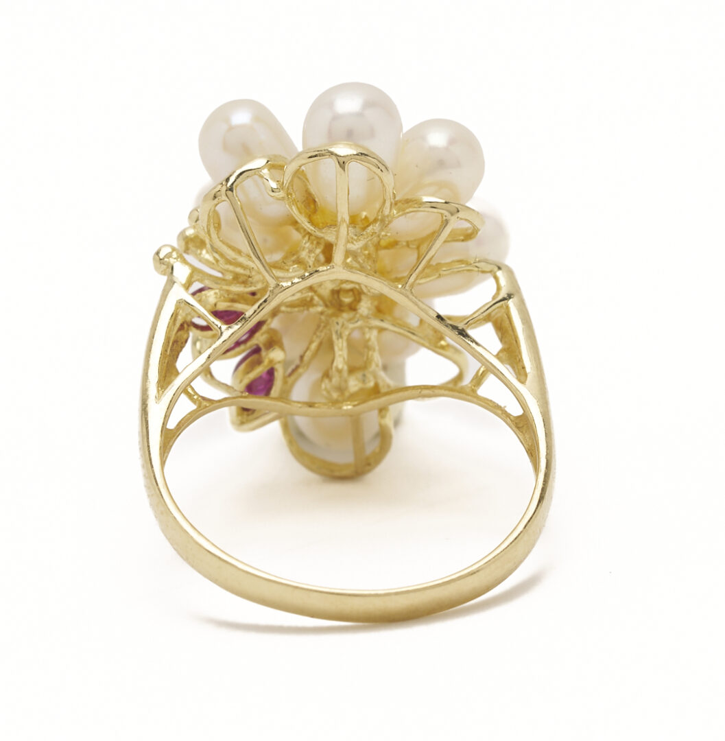 Lot 1099: Three (3) 14K Gold & Pearl Rings