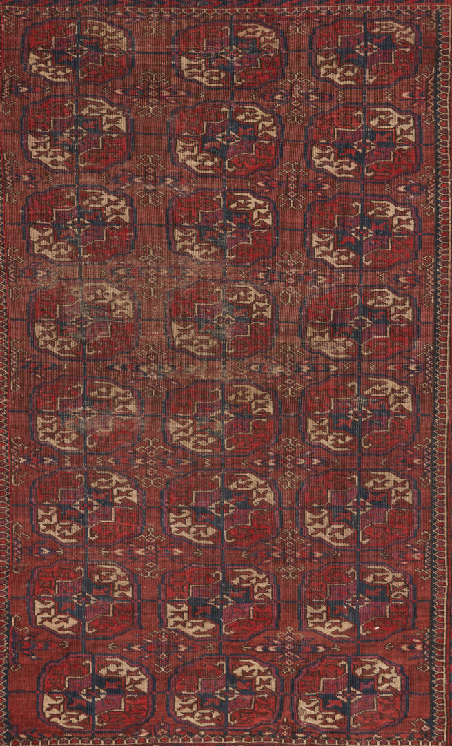 Lot 1117: Antique Tekke Turkmen Rug