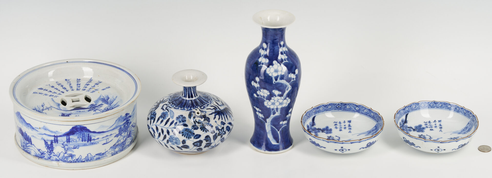 Lot 27: 5 Pieces Asian Blue and White Porcelain