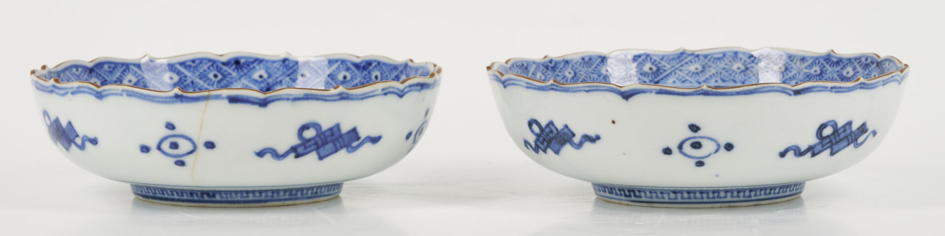 Lot 27: 5 Pieces Asian Blue and White Porcelain