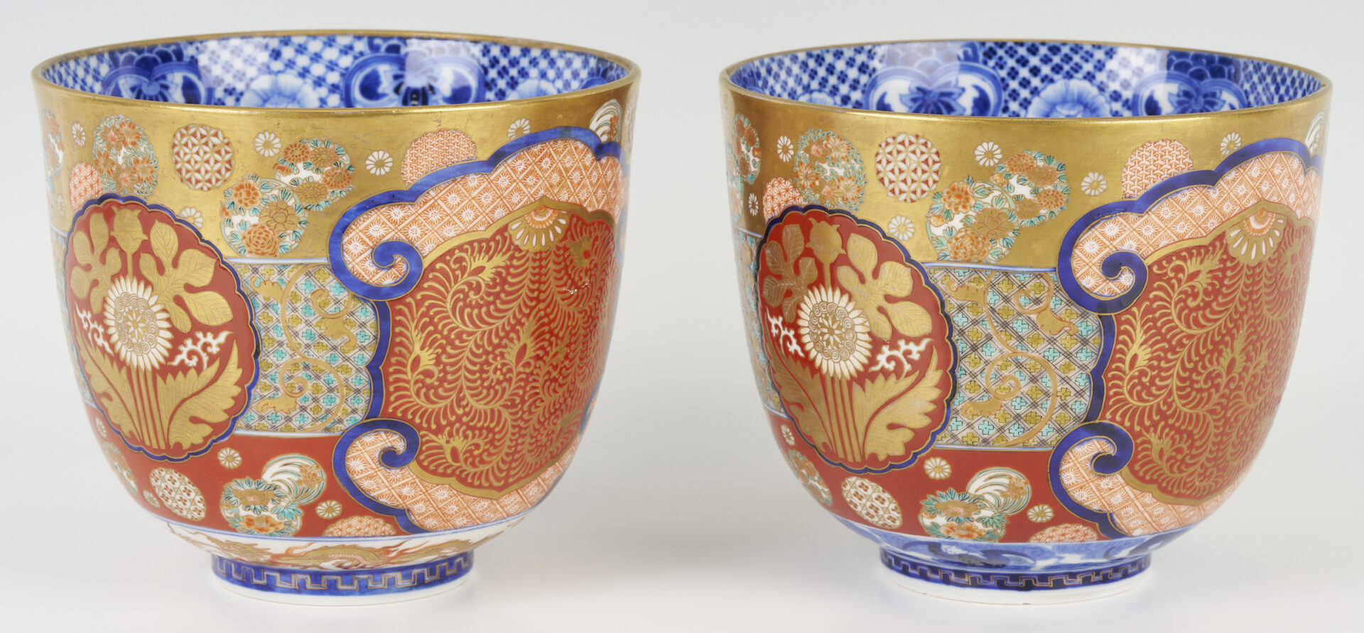 Lot 28: 2 Imari Fukagawa Bowls plus 2 Chinese Export Tea Caddies