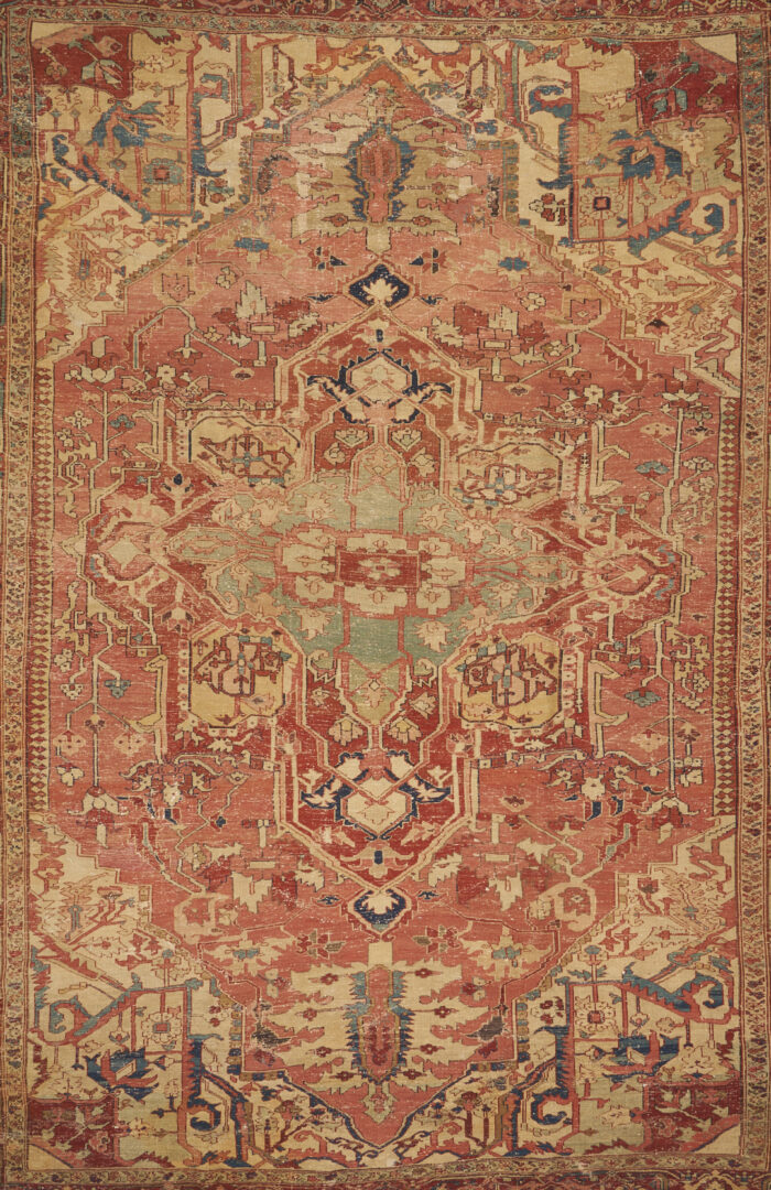 Lot 291: Antique Persian Serapi Carpet, 9' x 12'