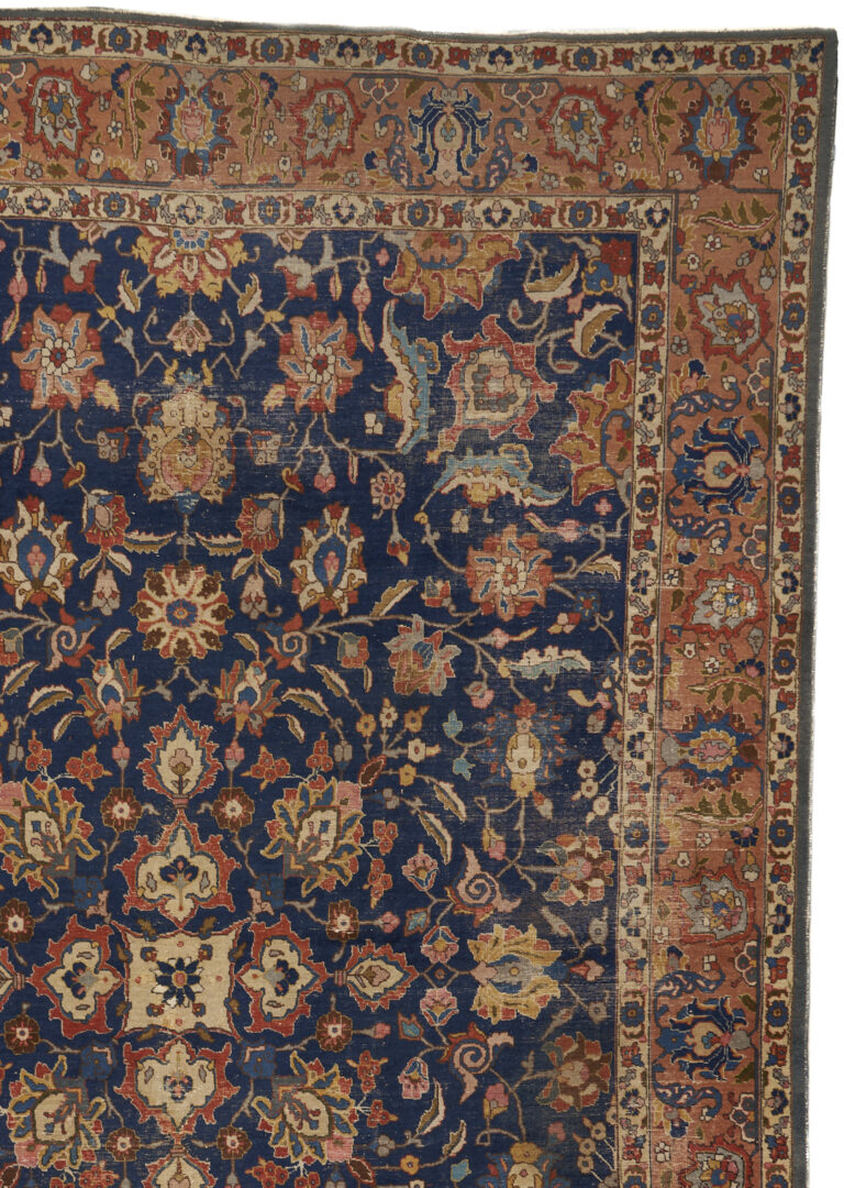 Lot 292: Antique Persian Serapi Carpet, 8' x 14'