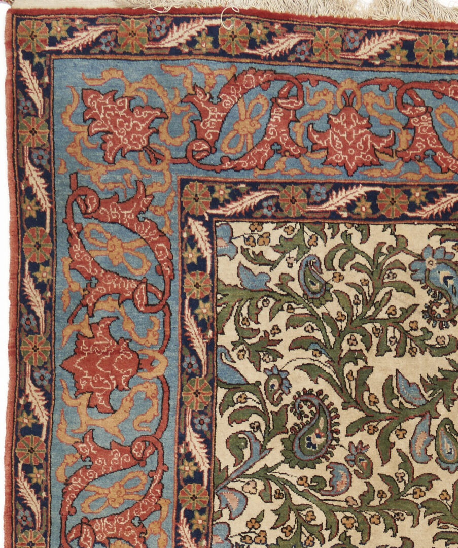 Lot 298: Antique Persian Kashan Main Carpet, 9 ft x 6 ft