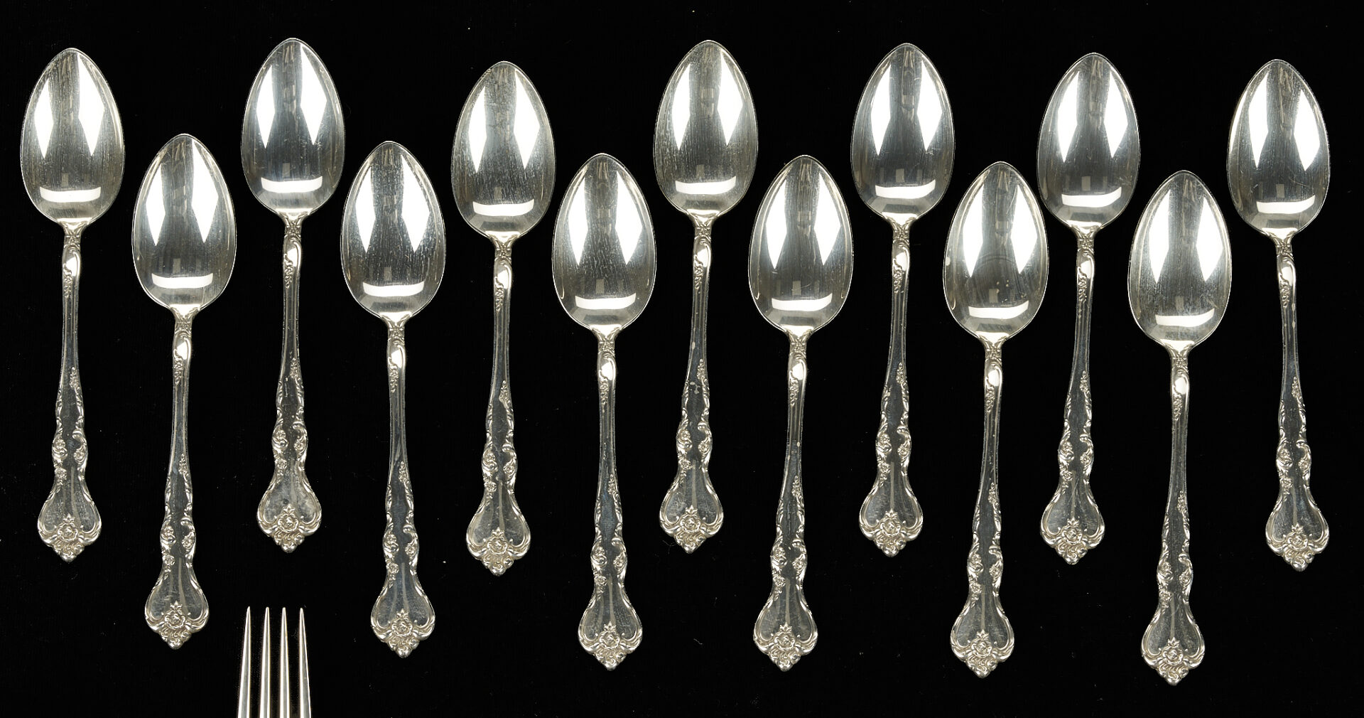 Lot 329: 72 Pieces Reed & Barton Sterling Flatware, Savannah Pattern