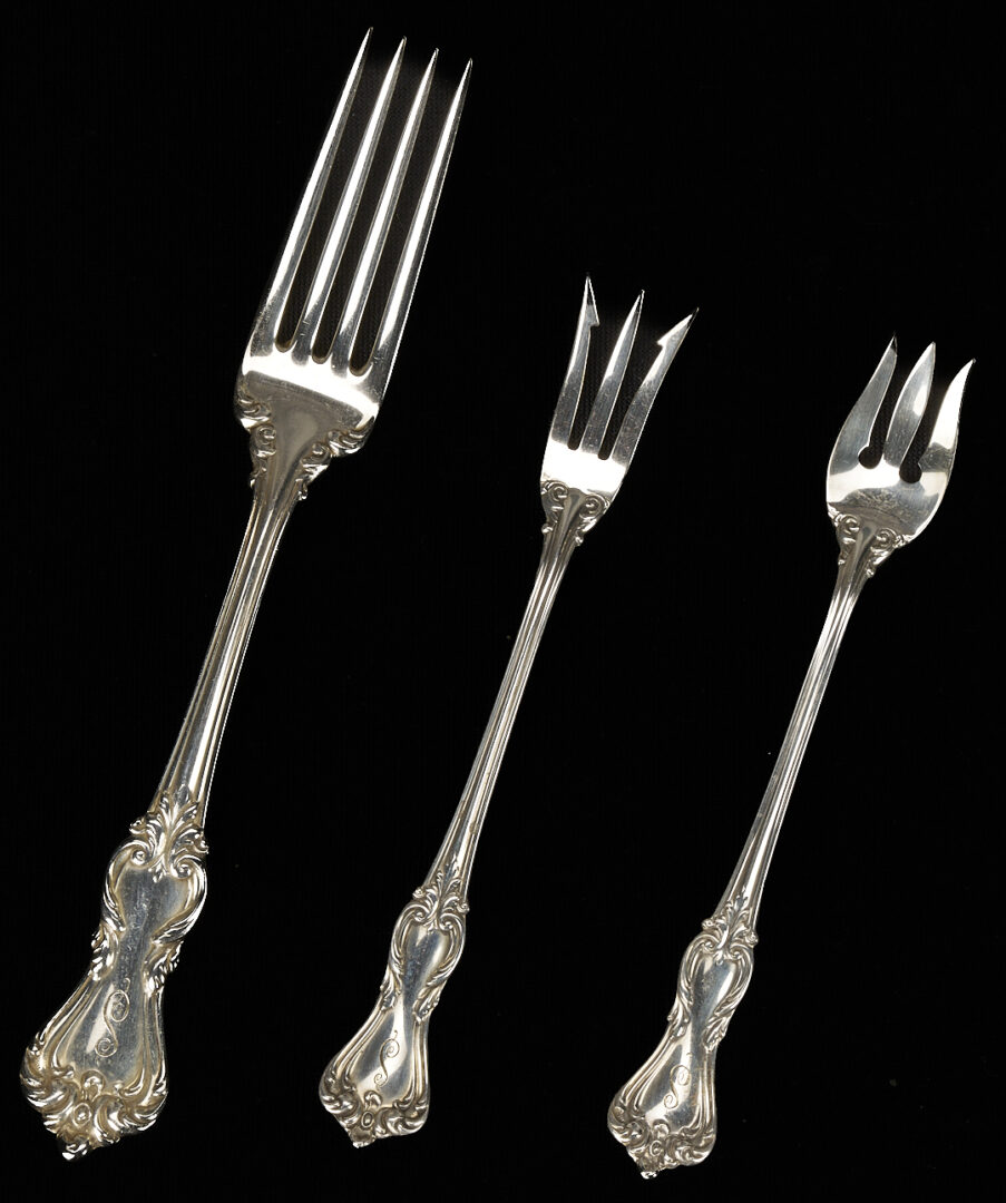 Lot 330: 76 Pcs. Reed & Barton Marlborough Sterling Silver Flatware Set