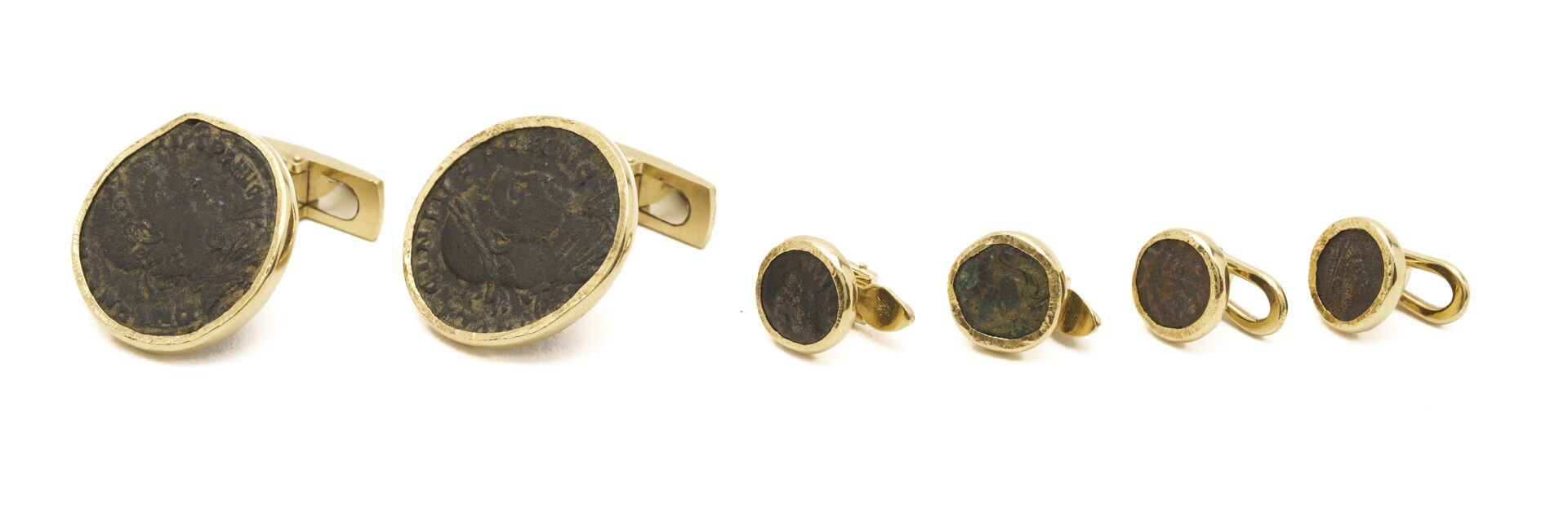 Lot 346: Gent's 18K Gold Ancient Greek Coin Cufflinks & Stud Set