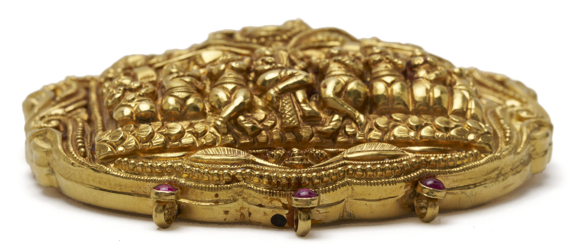 Lot 34: Indian 22K Gold Amulet Depicting Krishna