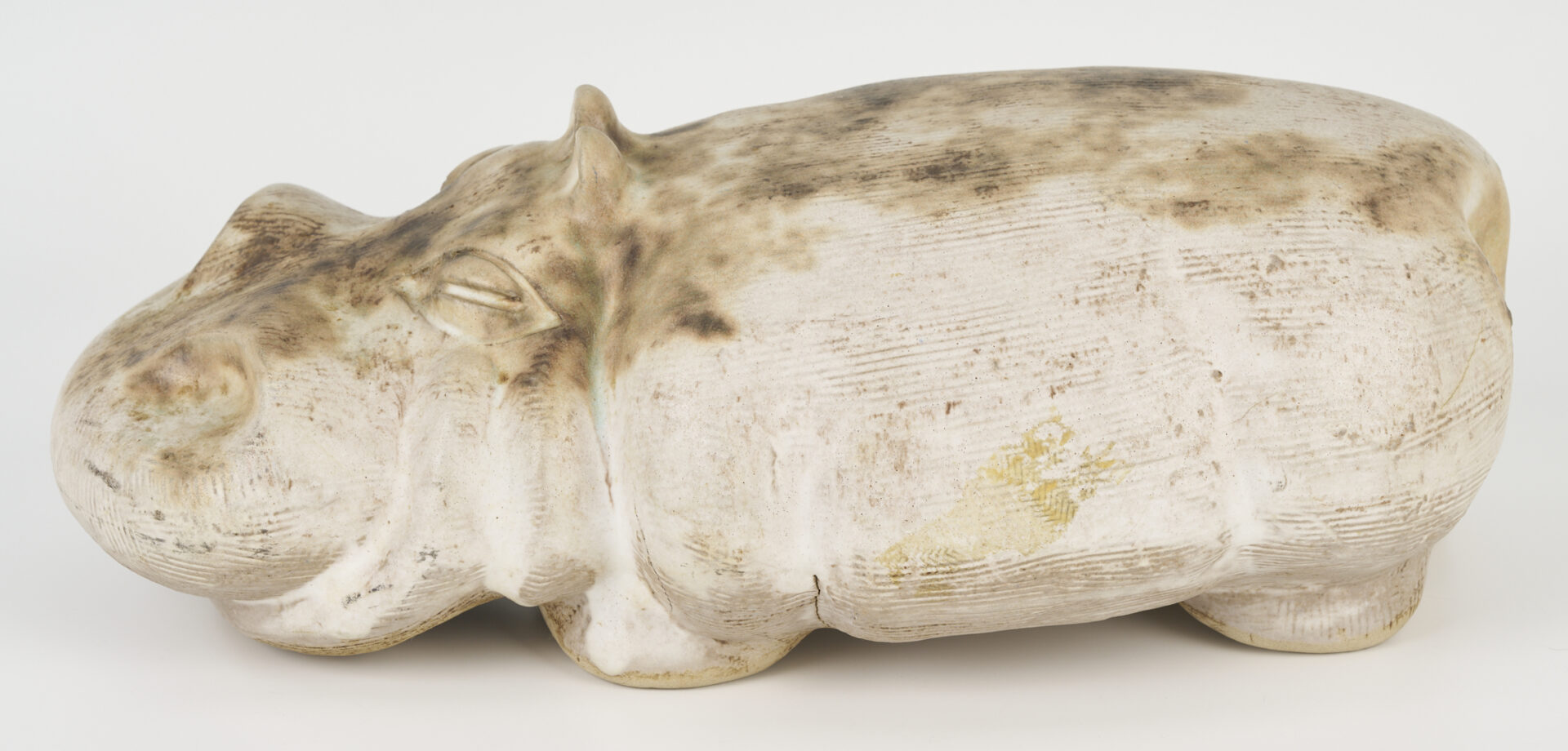 Lot 383: McCarty Pottery Hippopotamus Figurine, Merigold, Mississippi