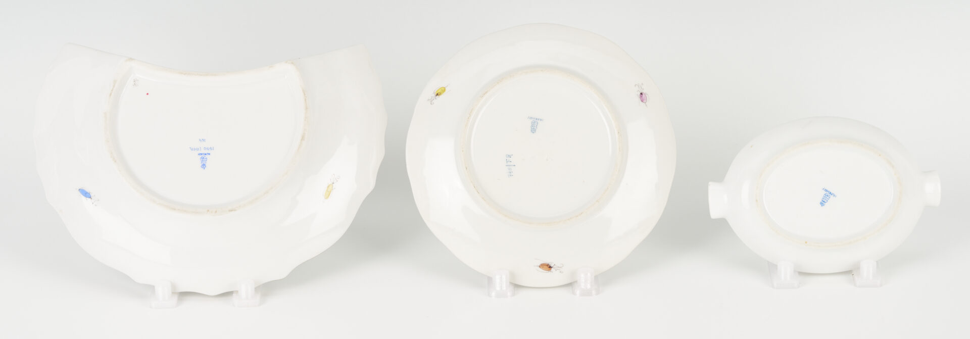 Lot 452: 16 Herend Porcelain Items including Tureen