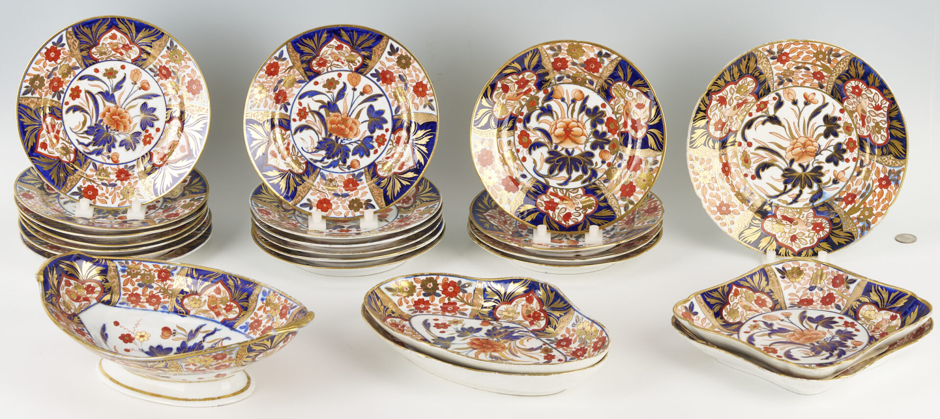 Lot 460: 23 Pcs. English Chamberlain Worcester Imari Porcelain