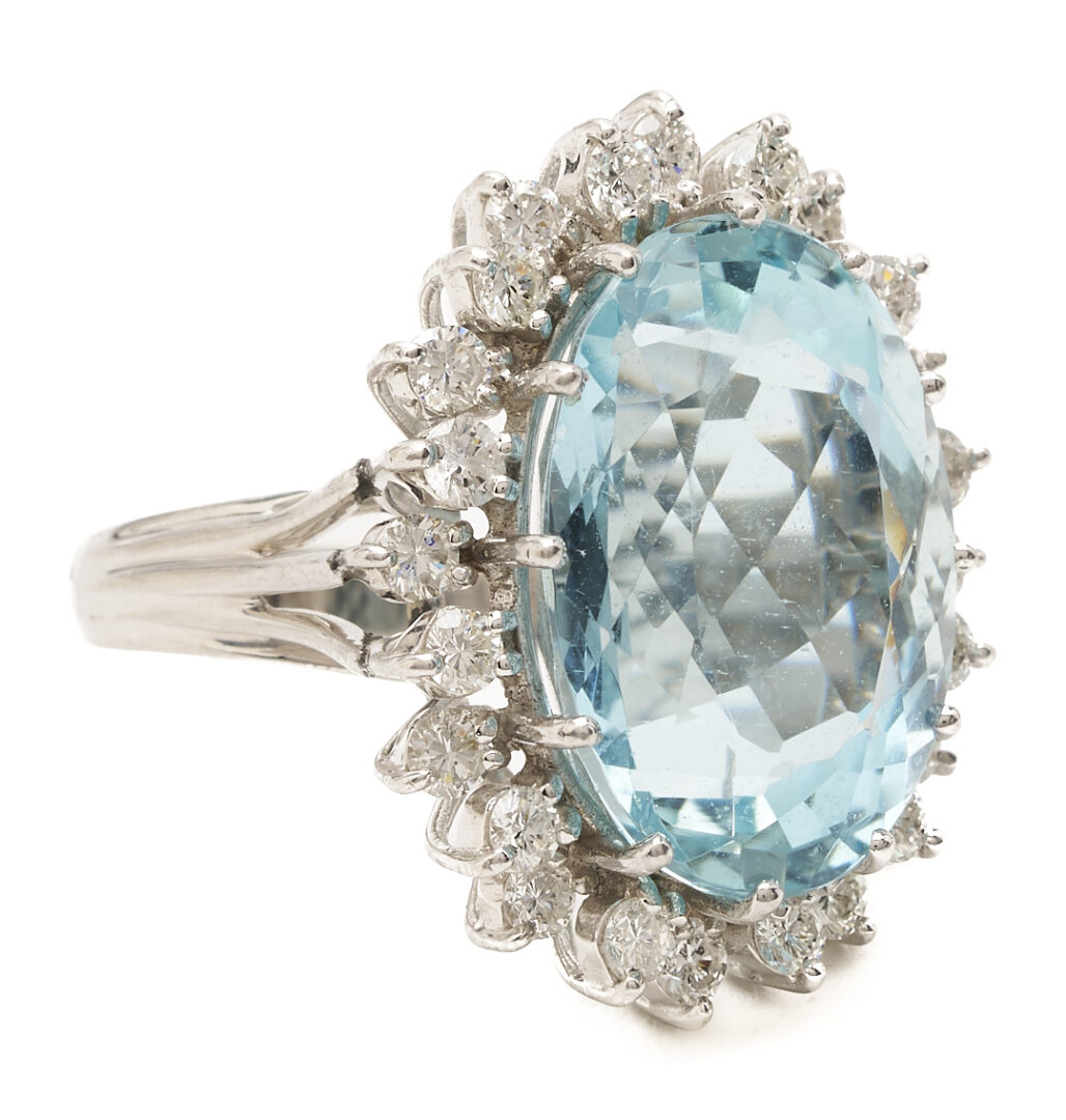 Lot 48: Lady's Vintage 14K White Gold Aquamarine & Diamond Ring