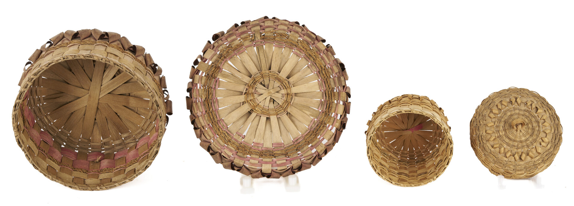 Lot 552: 5 Native American Baskets