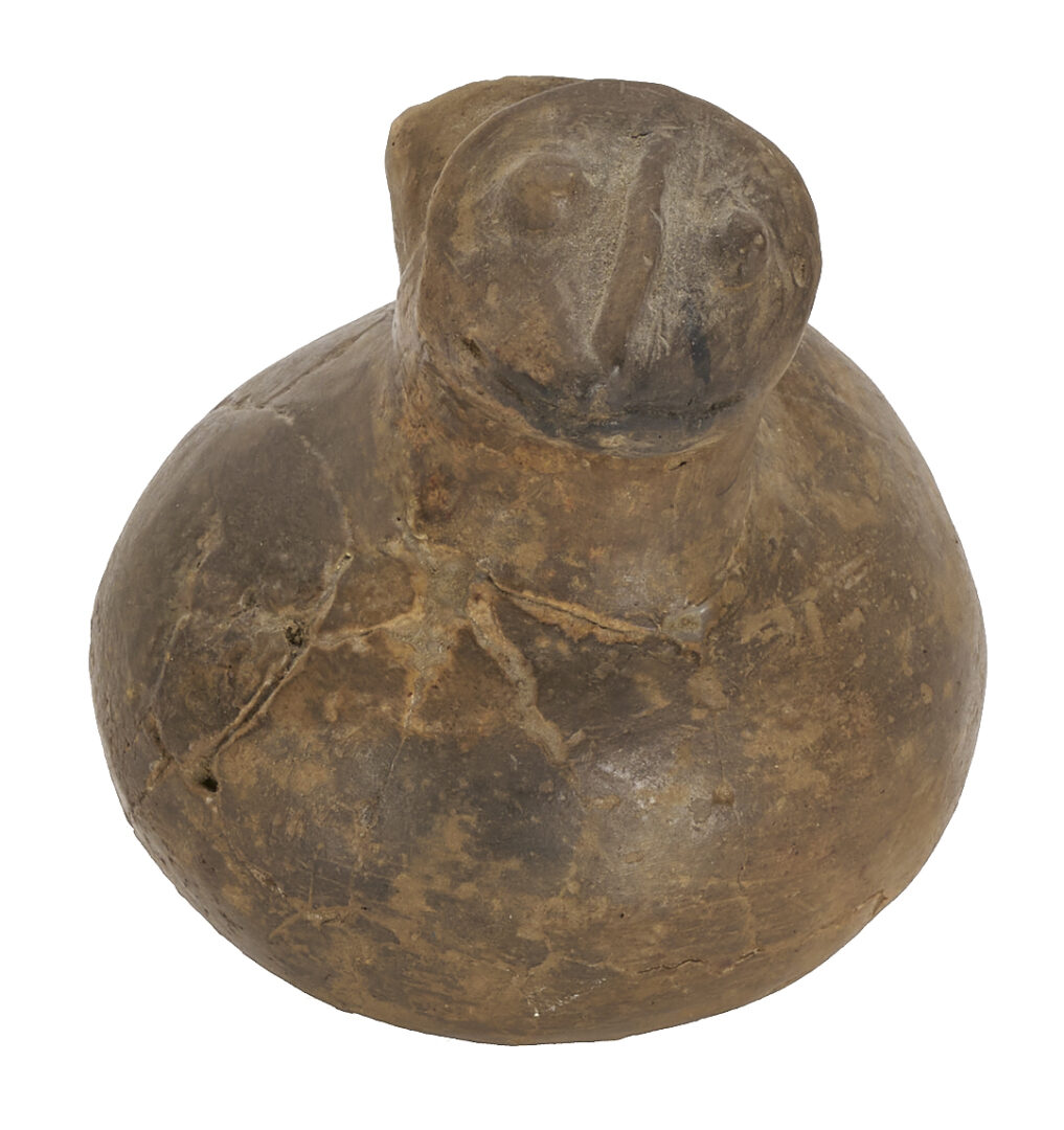 Lot 562: Mississippian Frog Effigy Vessel