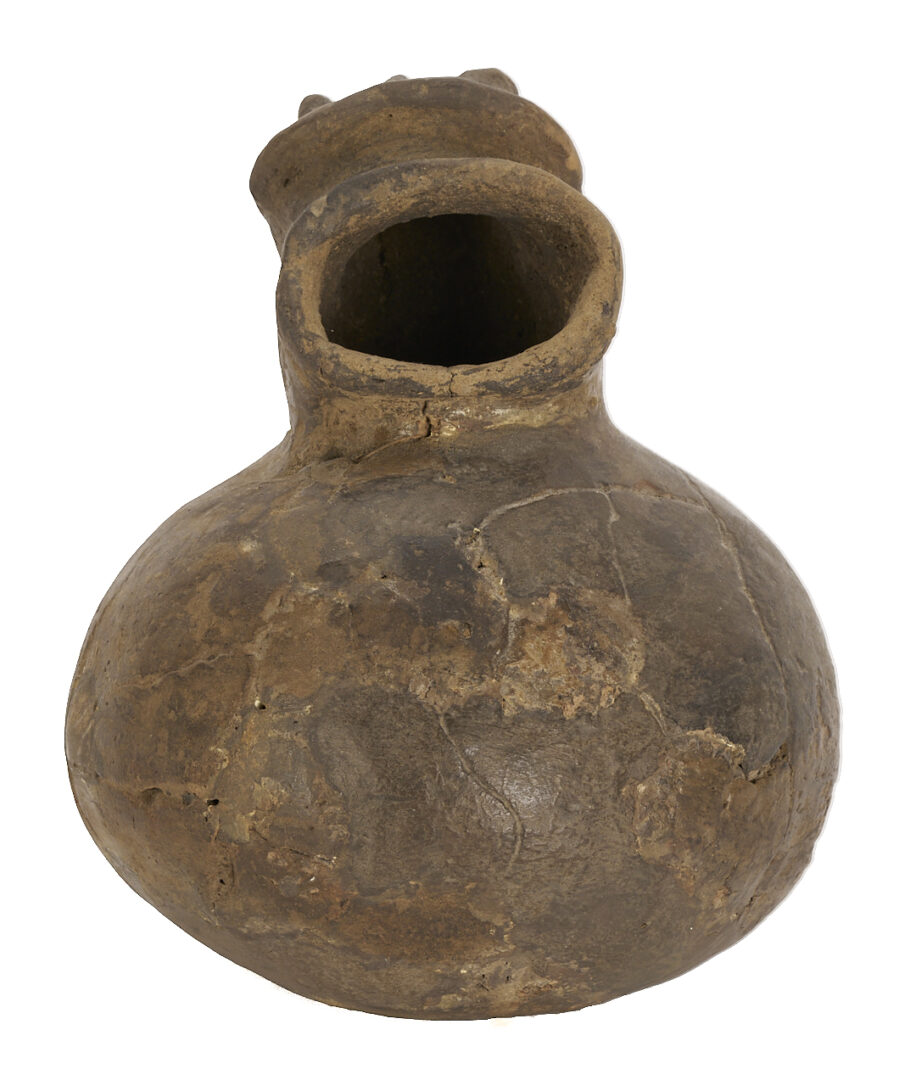 Lot 562: Mississippian Frog Effigy Vessel