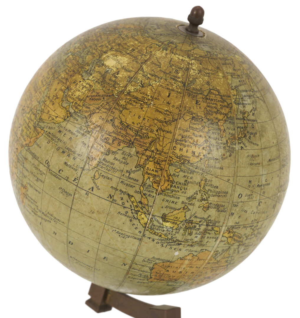 Lot 571: G. Thomas 6" French Globe on Stand