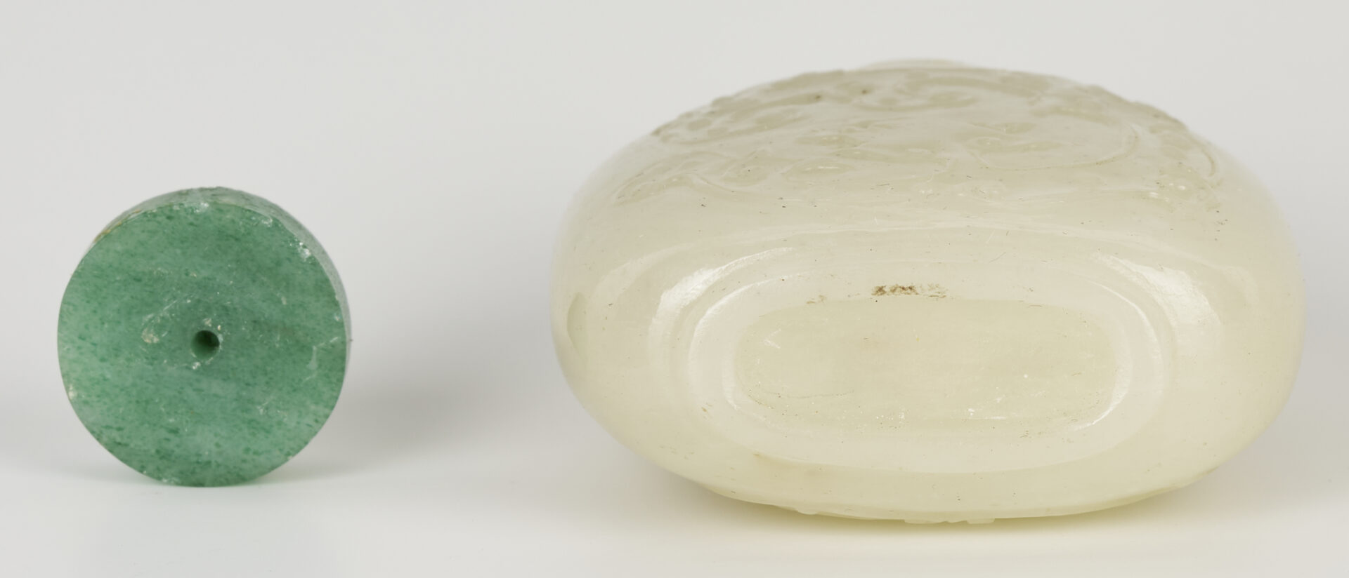 Lot 5: Chinese Carved White Jade Snuff Bottle, Phoenix Design