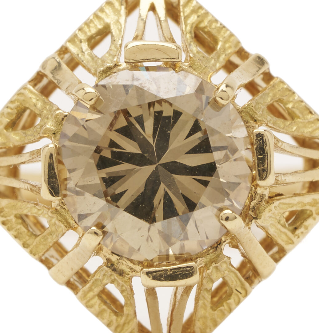 Lot 684: Ladies' Champagne Diamond and 18K Gold Ring